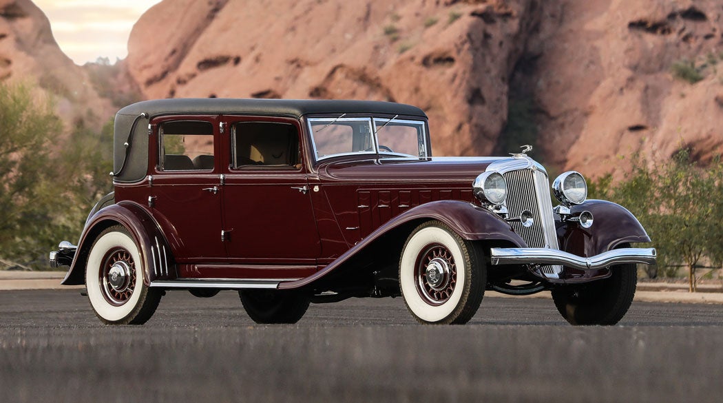 1933-chrysler-cl-imperial-closed-coupled-sedan.jpg