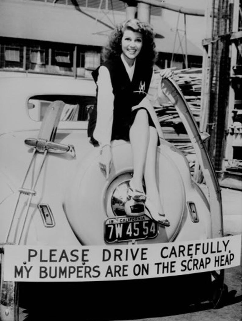1969-corvettte-customized.jpg