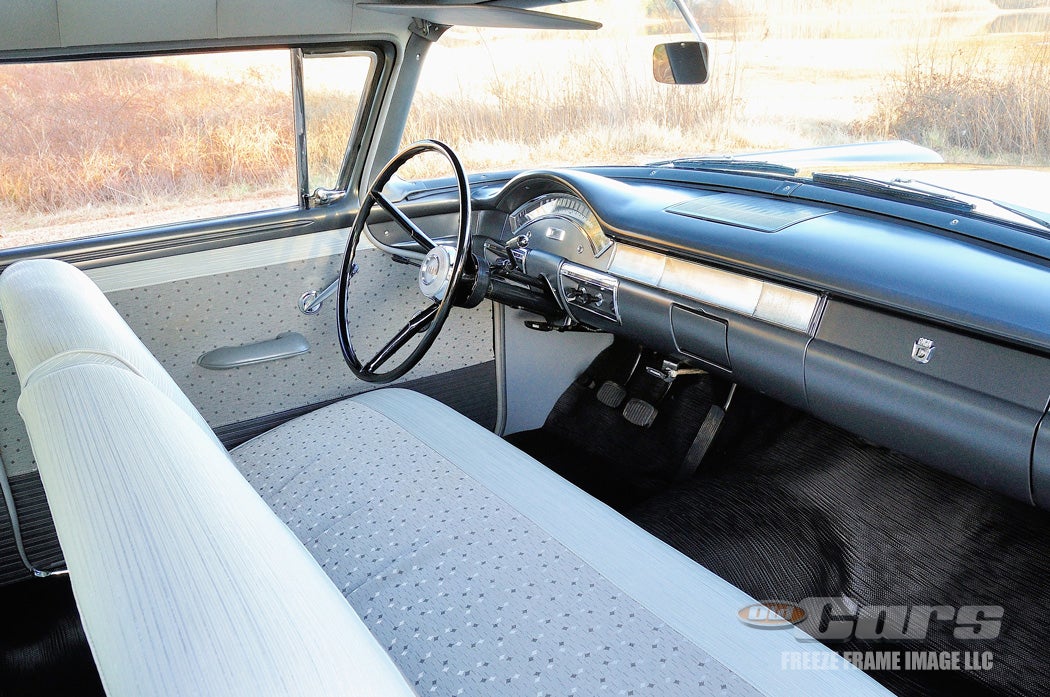 1957-ford-custom-a033.jpg