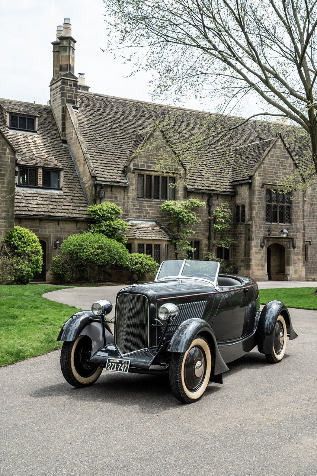 1932-ford-model-18-speedster.jpg