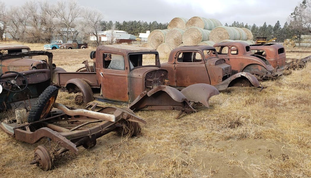 6-1933fords-copy.jpg