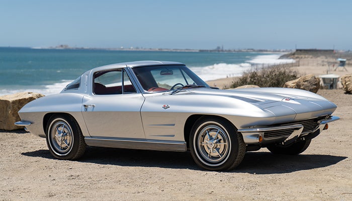 1963-chevrolet-corvette-split-window.jpg