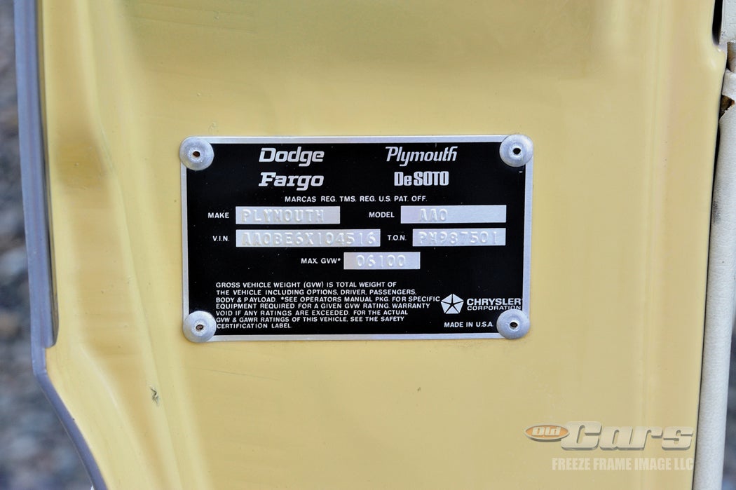 1976-plymouth-trail-duster-sport-a631.jpg