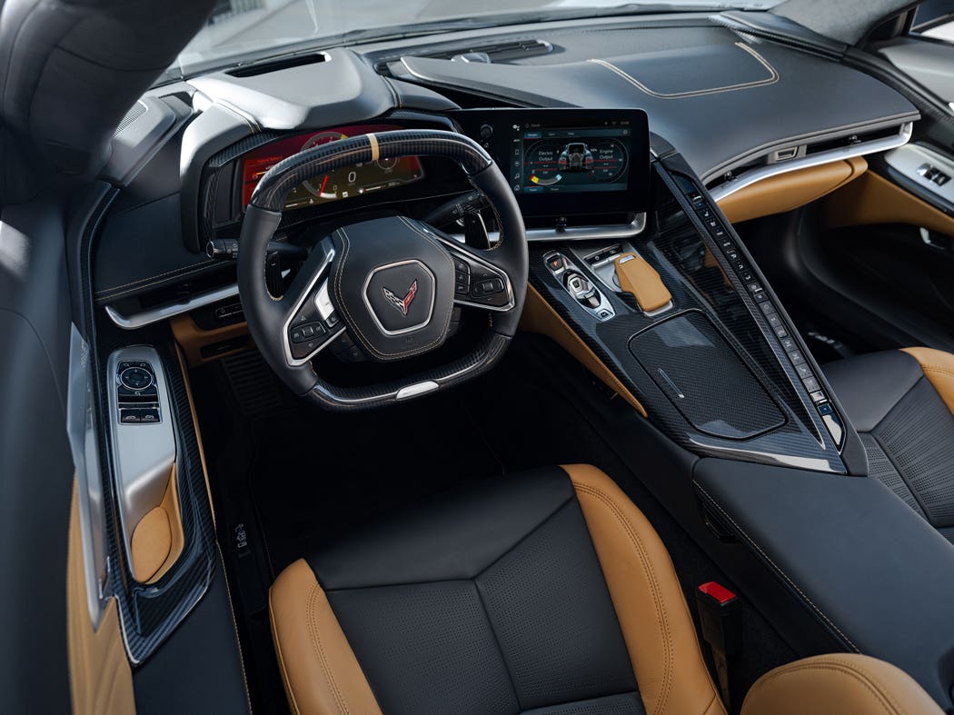 2024-chevrolet-corvette-e-ray-3lz-019.jpg