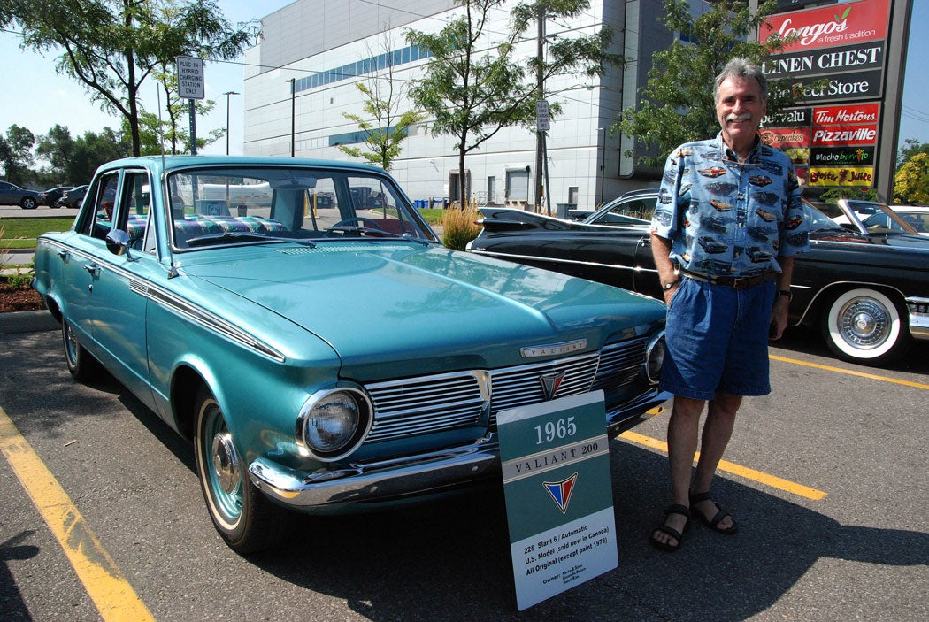 1965-plymouth-valiant-v-200-2.jpg