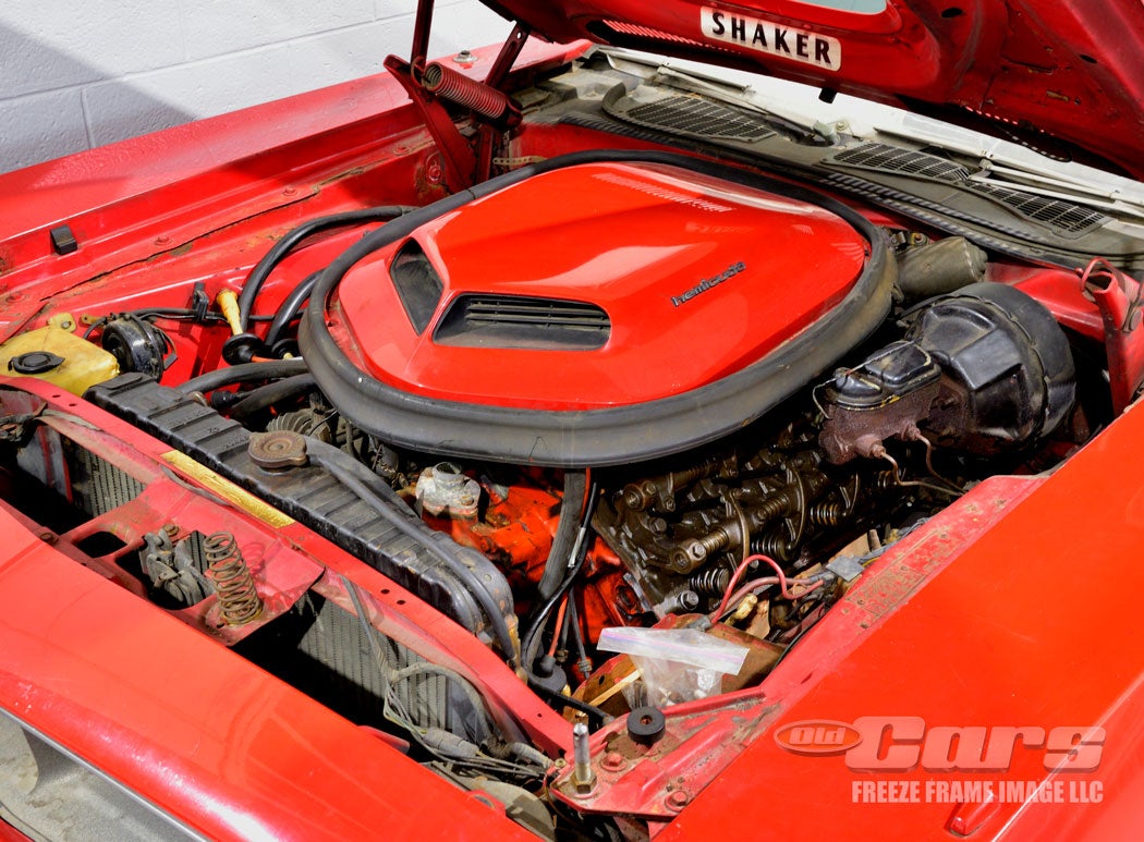 1970-hemi-cuda-barn-find-a017.jpg