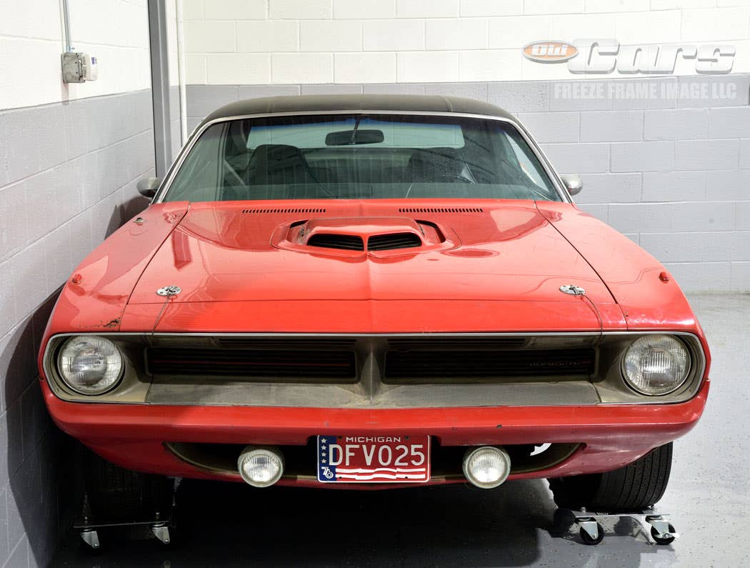 1970-hemi-cuda-barn-find-a008.jpg