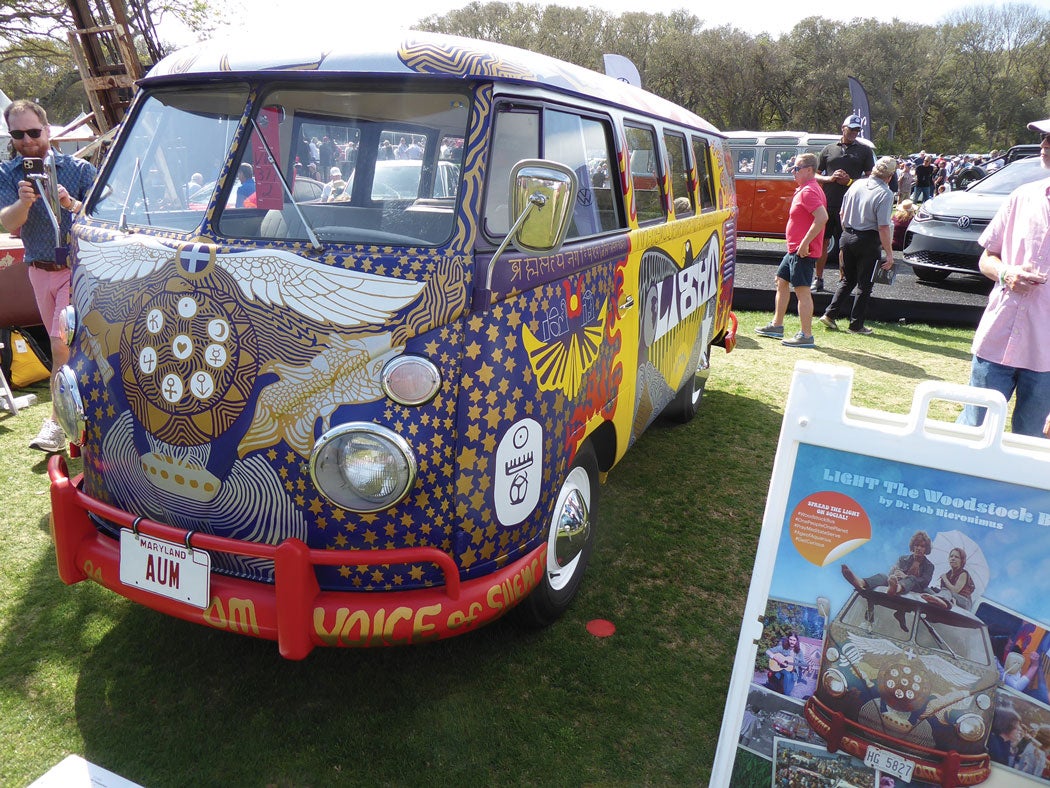6-amelia-2023-woodstock-bus.jpg