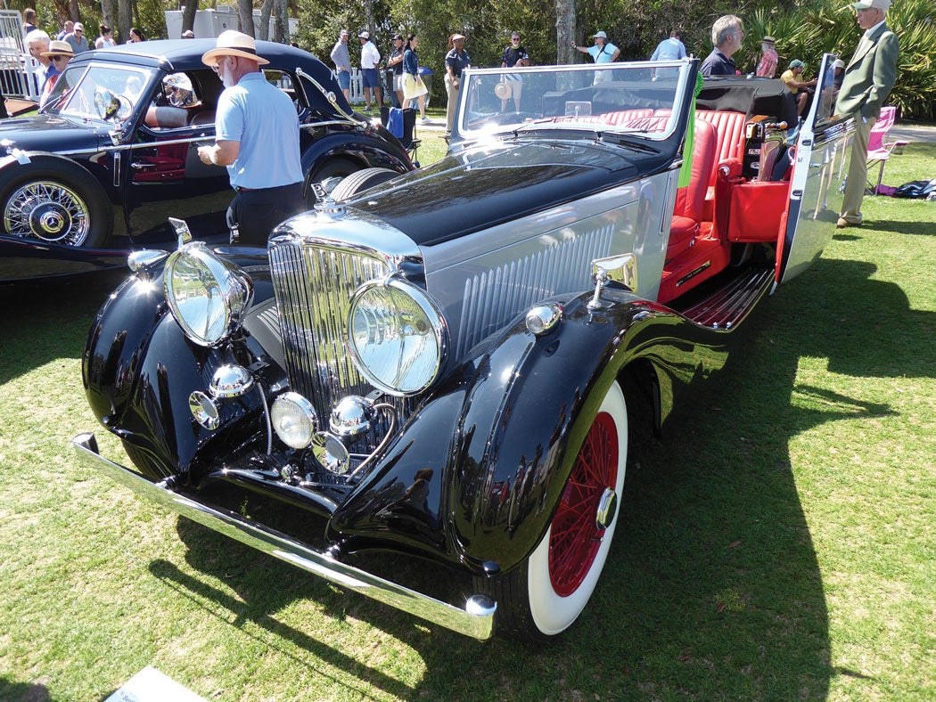 11-amelia-2023-derby-bentley-with-sliding-doors.jpg
