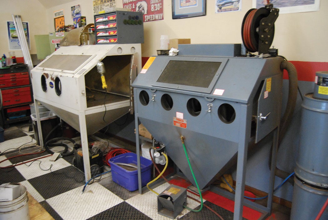 2022-07a-blast-cabinet-tips-photo-01.jpg