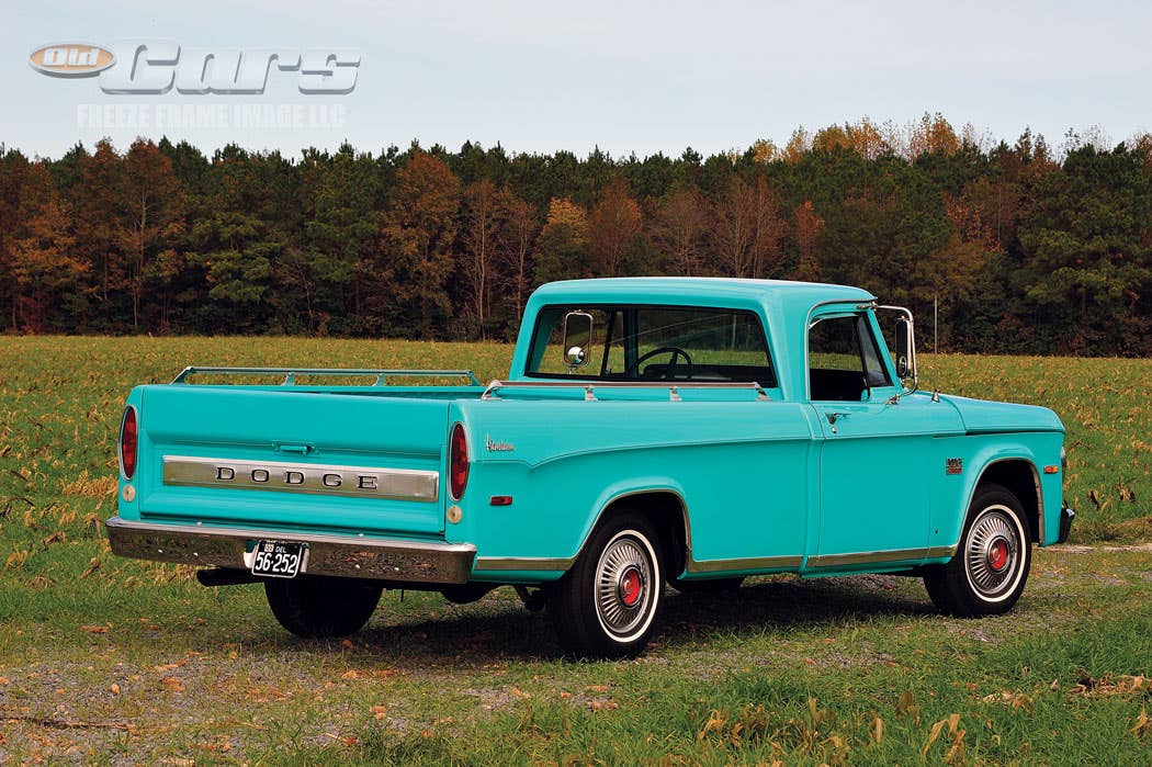 2-1970-dodge-d100-adventurer-a250.jpg