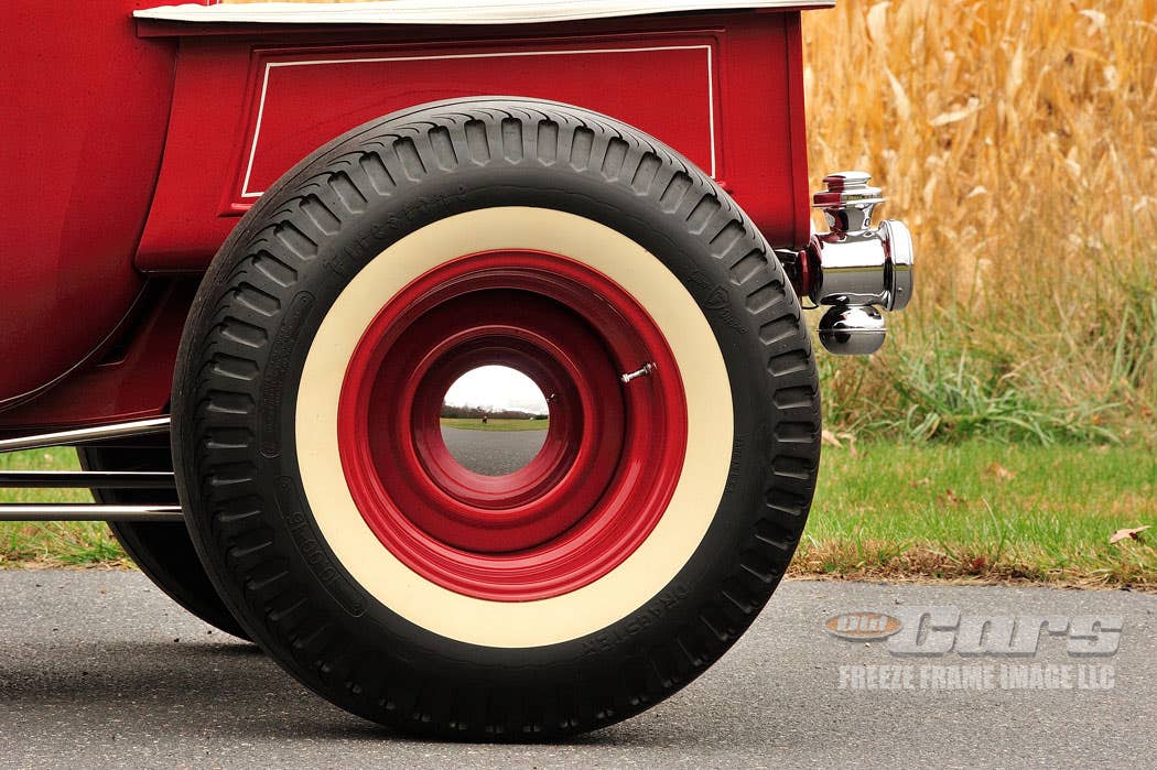big-t-bucket-t-roadster-a212.jpg