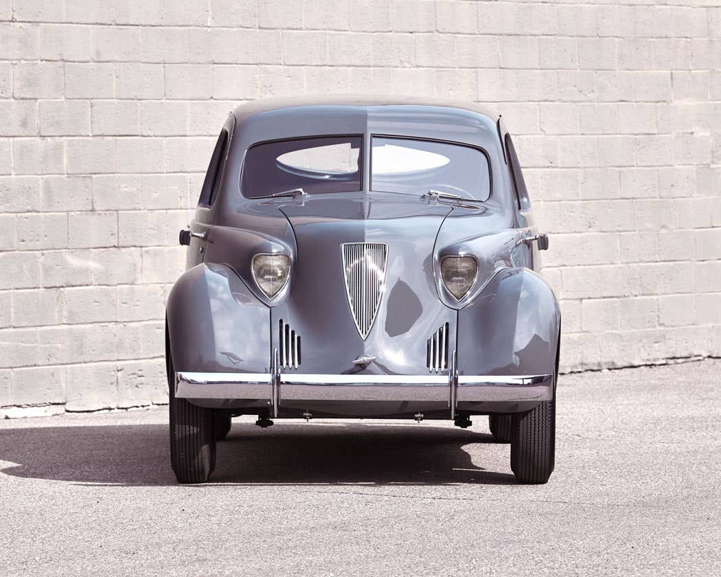 1936-hoffman-x8-prototype-car-photo-1-credit-bary-seldon.jpg