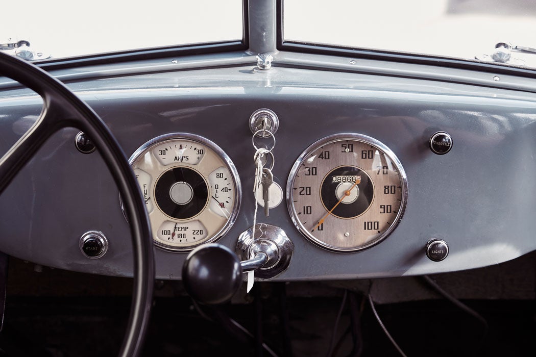 1936-hoffman-x8-prototype-car-photo-3-credit-bary-seldon.jpg