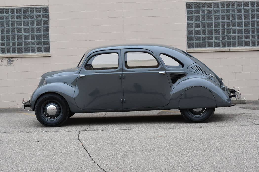 1936-hoffman-x8-prototype-car-photo-8-credit-marcus-long.jpg