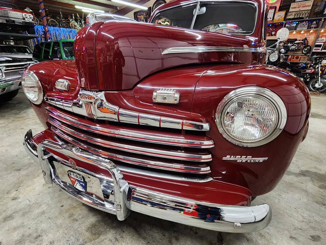 1946-ford-super-deluxe-3.jpg