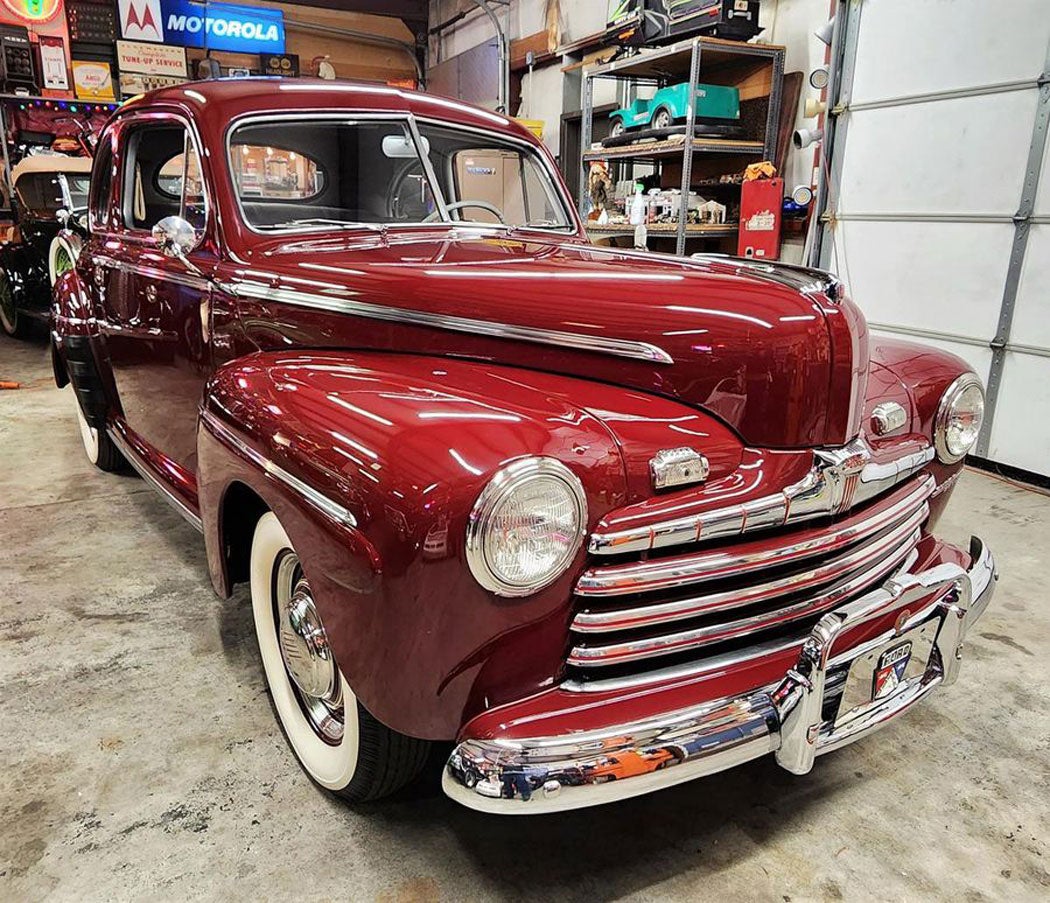 1946-ford-super-deluxe-2.jpg