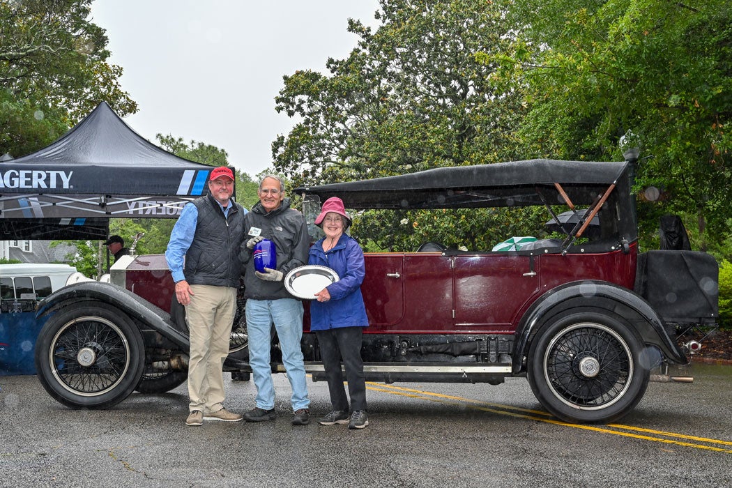 02-smf-2023-concours-194-best-of-show-touring-rolls-royce-credit-john-patota.jpg