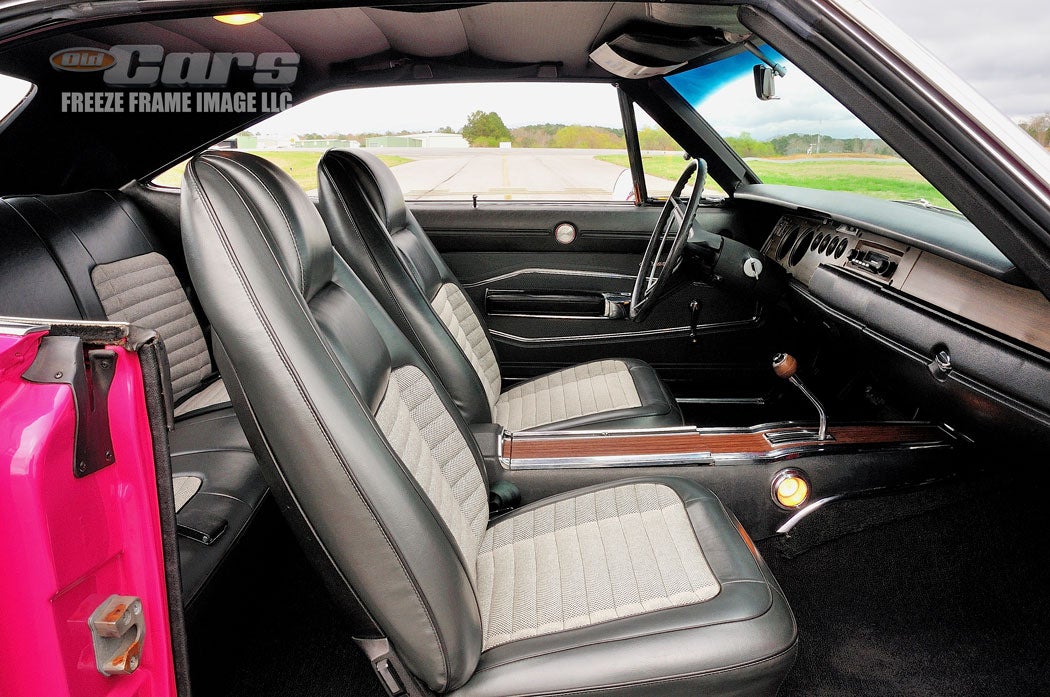 1970-dodge-charger-rt-440-a158.jpg