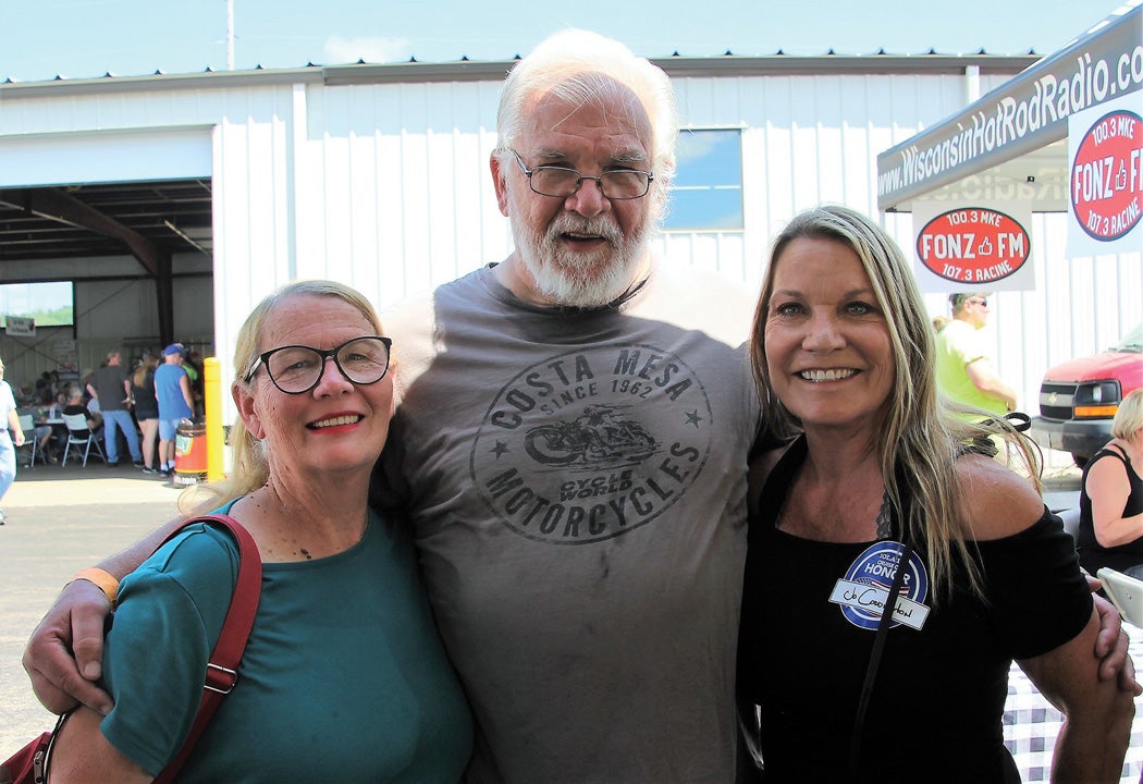 2022-11c-iola-show-history-photo-07-dsc_0993-linda-clar-john-gunnell-jo-coddington-img_4706---copy.jpg