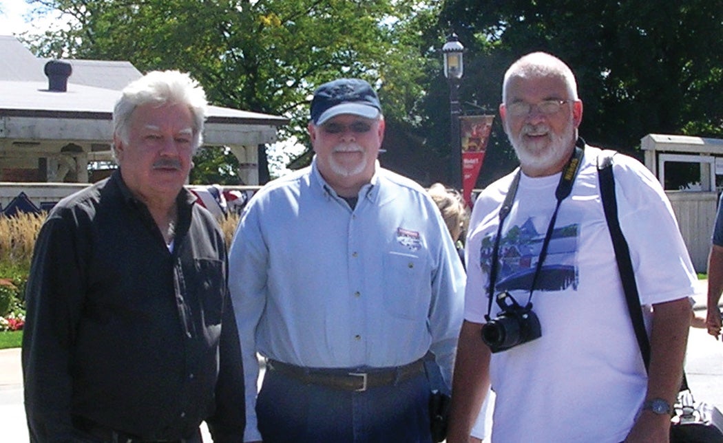 2022-11c-iola-show-history-photo-03-dsc_0993-jeff-godshall-terry-boyce-john-gunnell.jpg