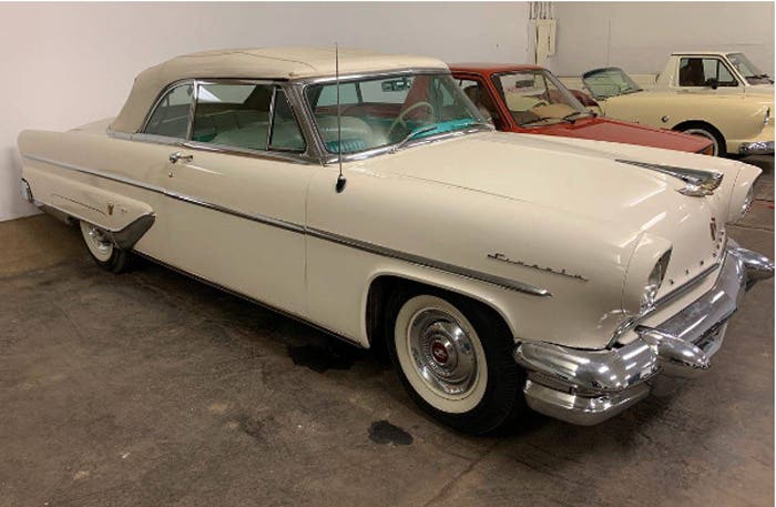 1955-lincoln-capri.jpg