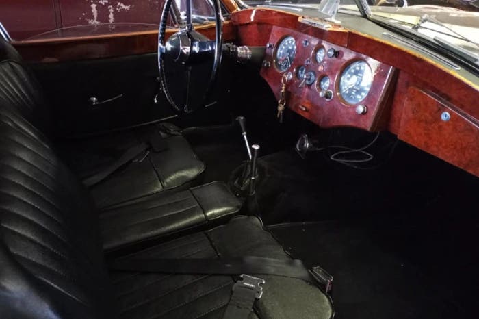 1953_jaguar_xk120-fixed-head-coupe_20221016_072744-03484-copy.jpg