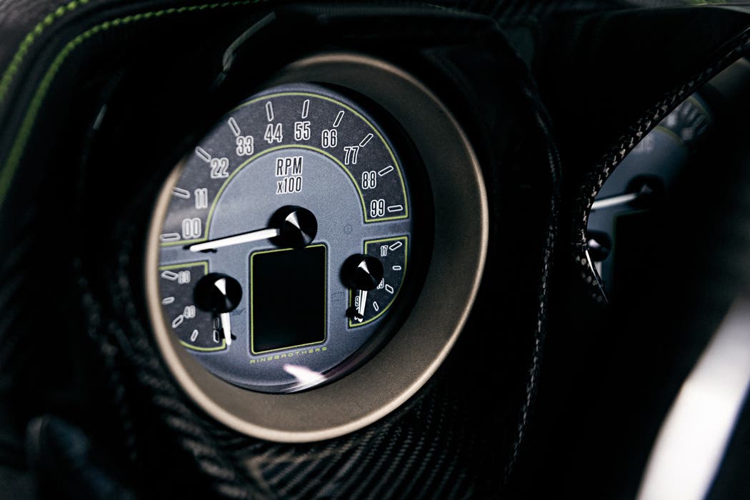 crazy-truck_details-centerscene-25.jpg