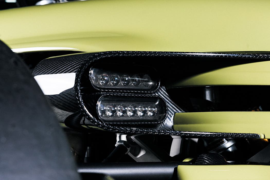 crazy-truck_details-centerscene-64.jpg