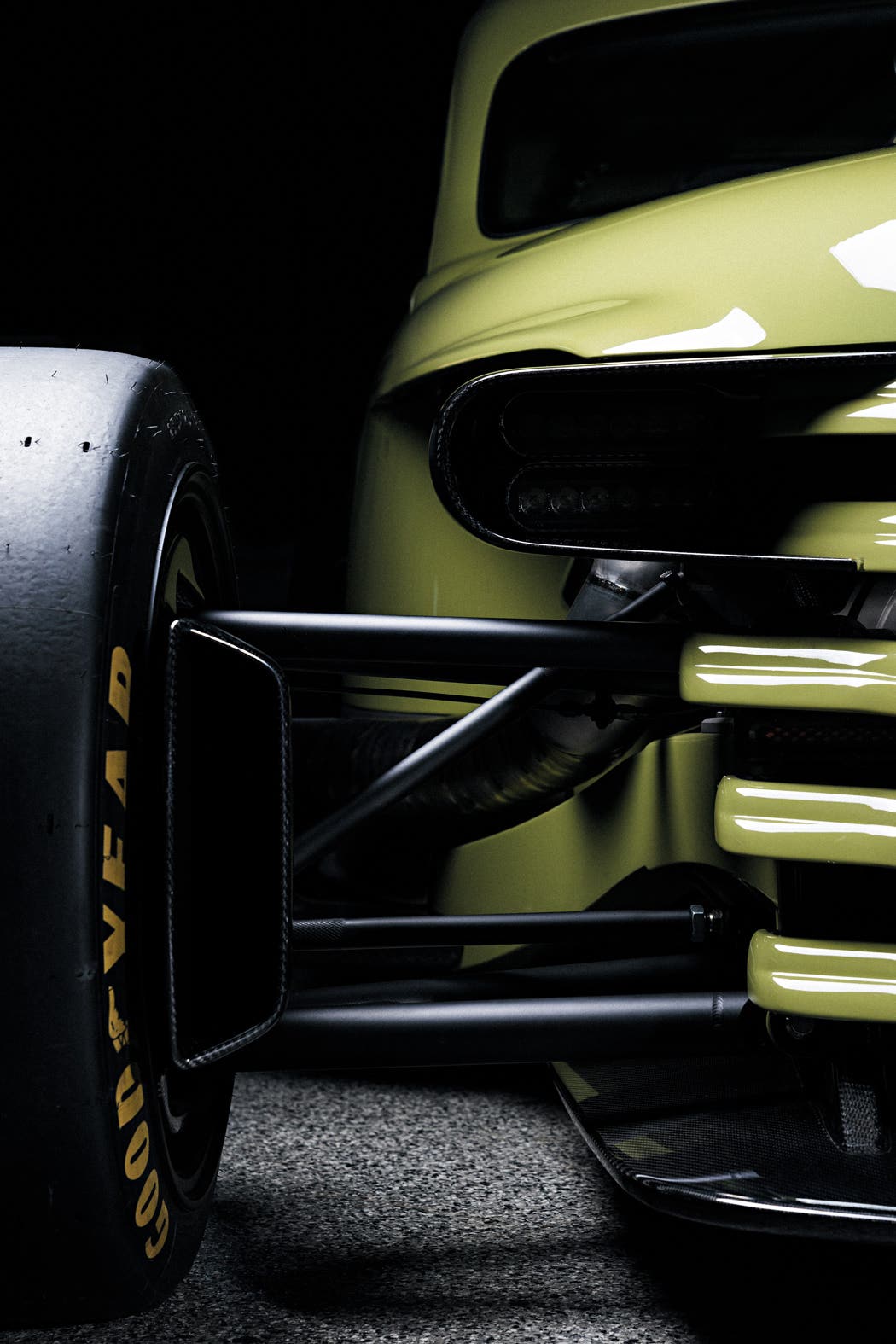 crazy-truck_details-centerscene-61.jpg