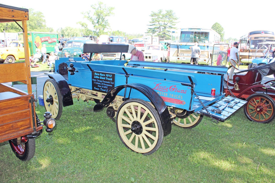 little-giant-truck-pix-4.jpg