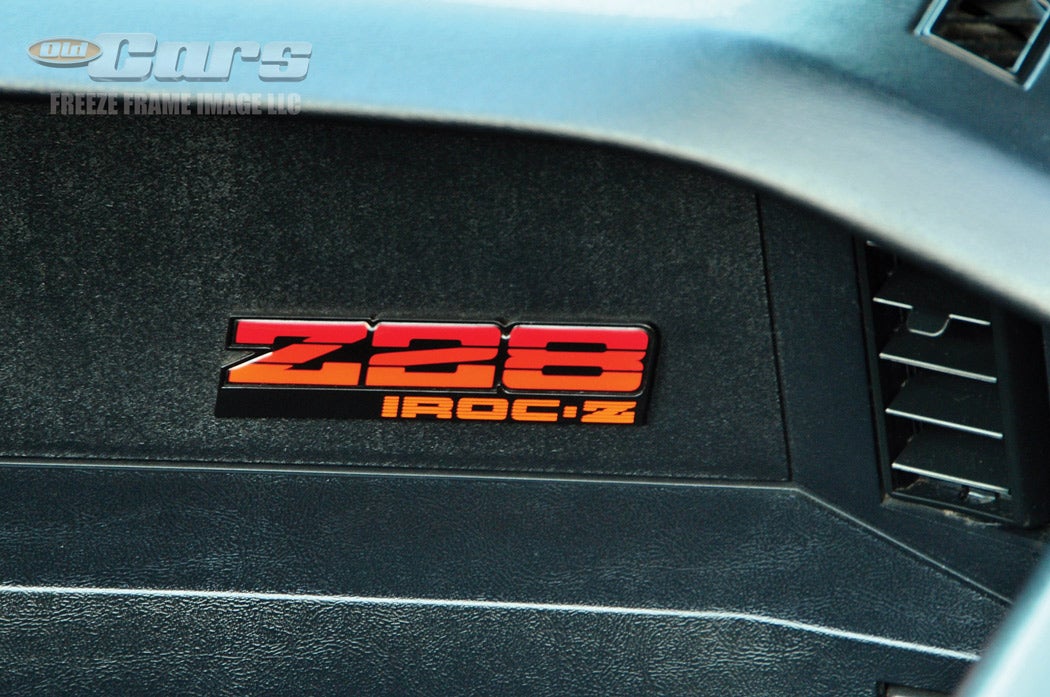 _6-1986-chevrolet-iroc-z28-camaro-convertible-a086.jpg