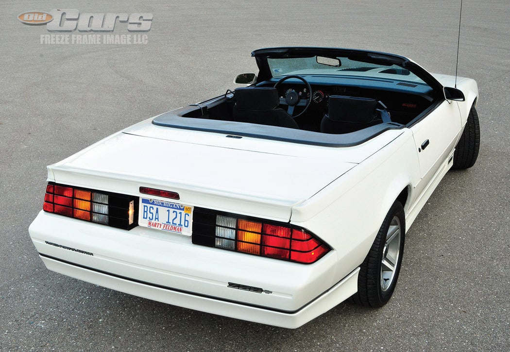 _7-1986-chevrolet-iroc-z28-camaro-convertible-a133.jpg