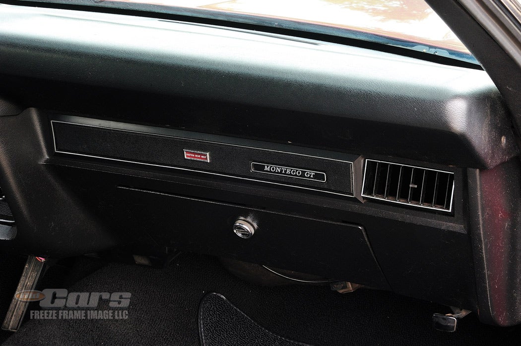 6-1972-mercury-montego-gt-b044.jpg