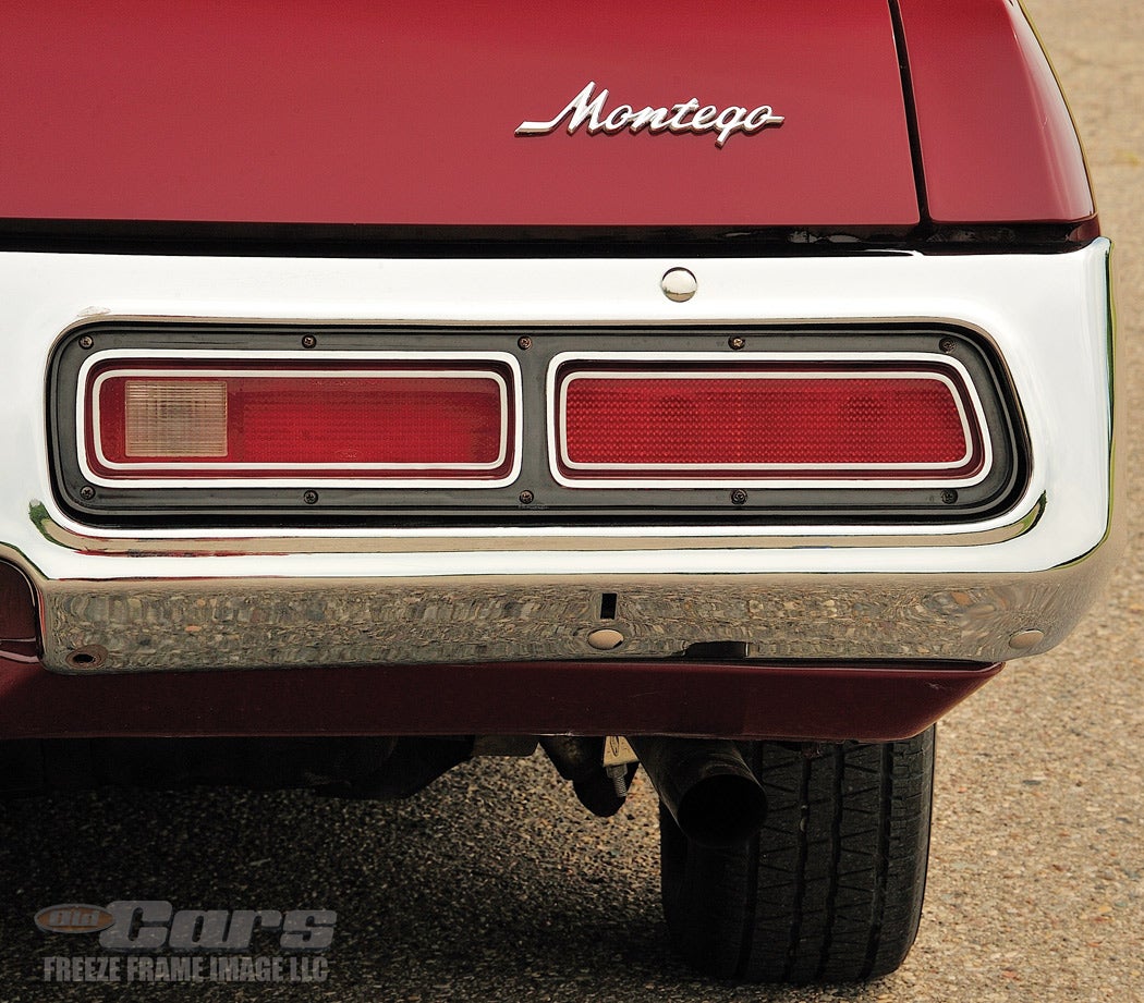 10-1972-mercury-montego-gt-b221.jpg