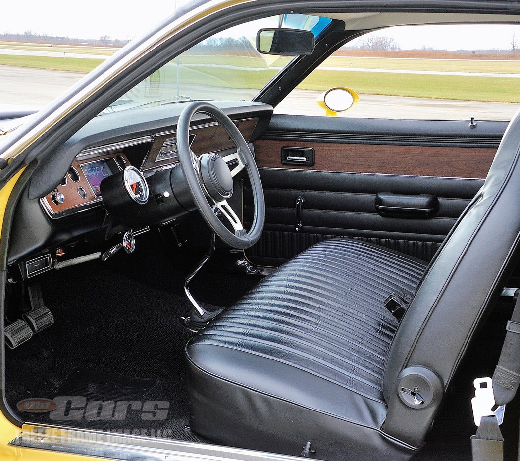 8-1974-dodge-dart-sport-interior-details-a027.jpg