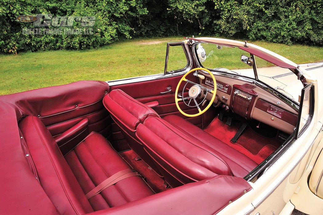 4-1942-packard-deluxe-convertible-coupe-a513.jpg