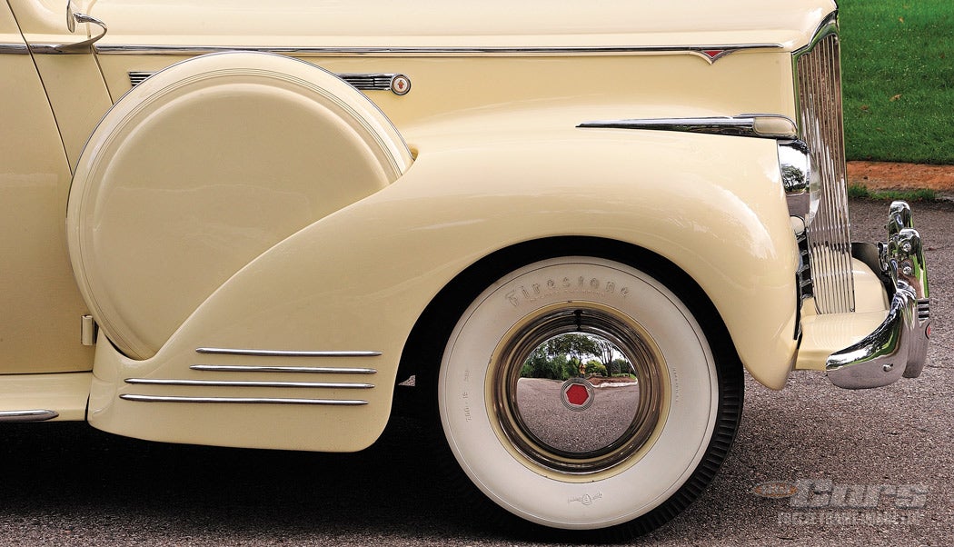 7-1942-packard-deluxe-convertible-coupe-a213.jpg