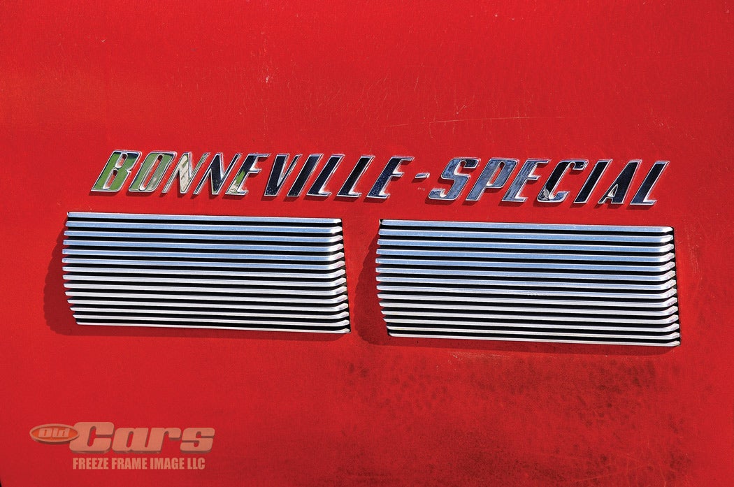 5-1954-bonneville-special-concept-show-car-a077.jpg