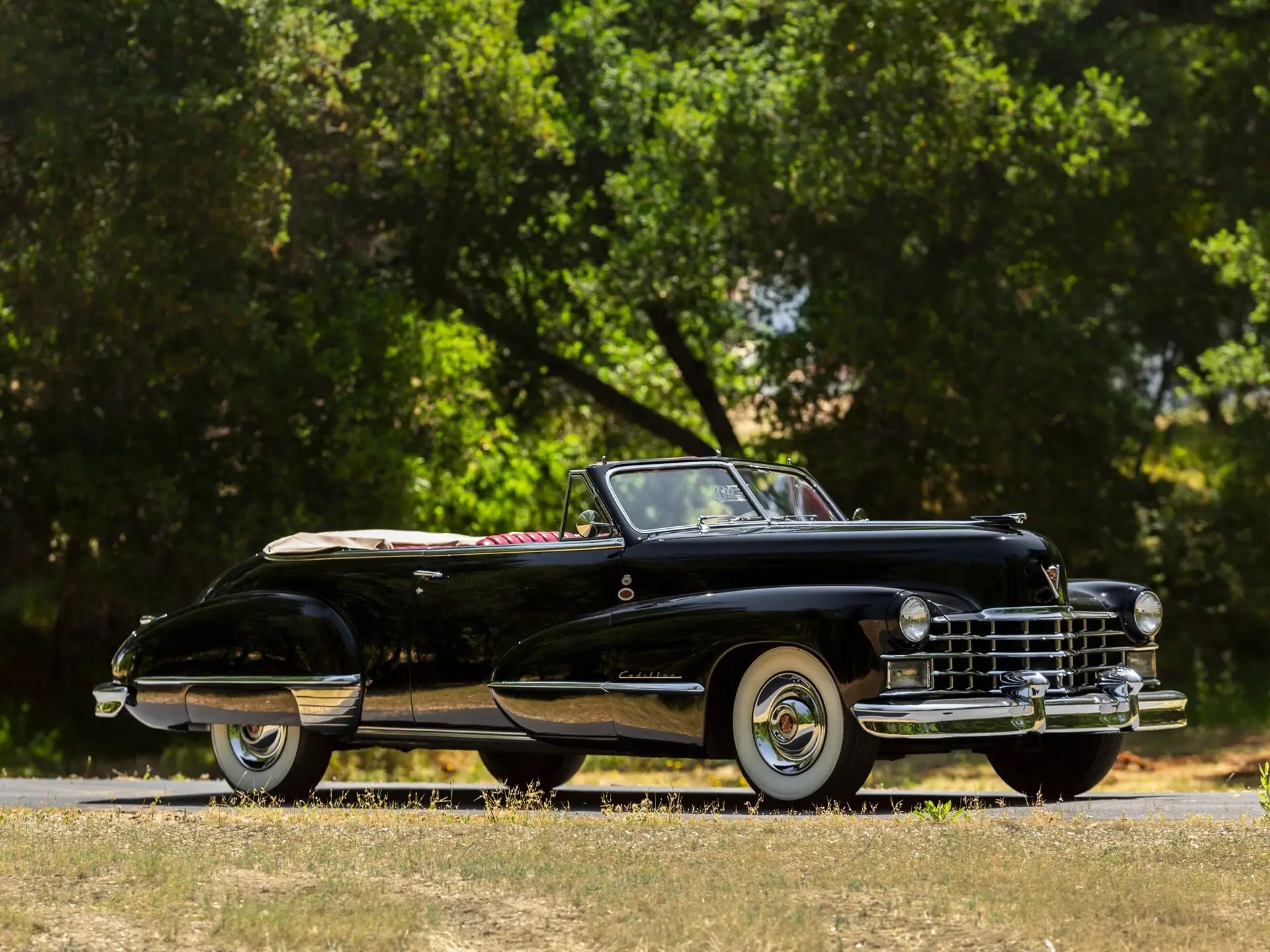 1947-cadillac-series-62-convertible-coupe-copy.jpg