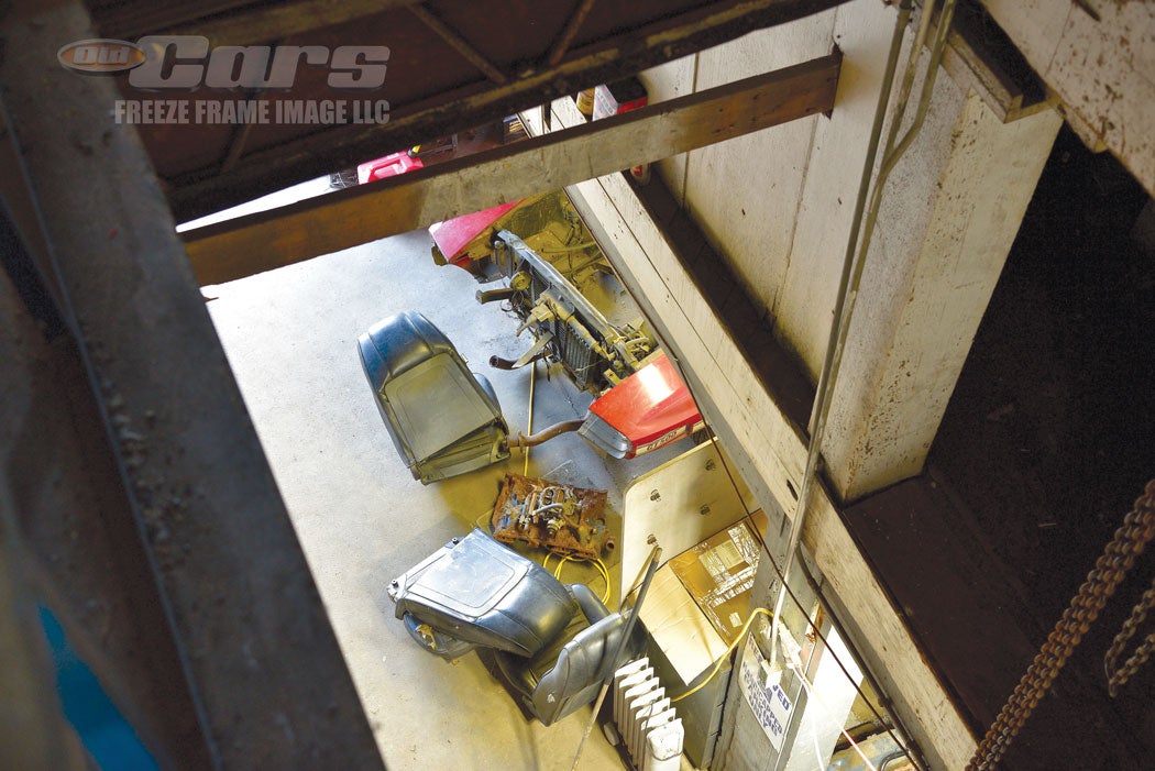 _6-1969-gt500-barn-find-discovery-a071.jpg