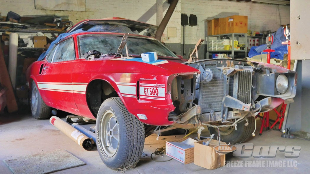 _1-1969-gt500-barn-find-discovery-a019.jpg