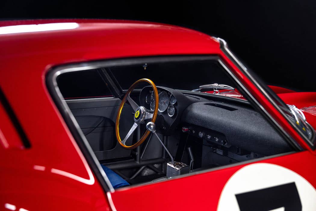 hero_ferrari_250_gto-8.jpg