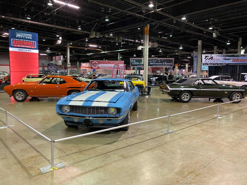 camaros-galore.jpg