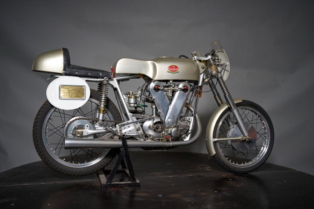 1953-mondial-125cc-bialbero-racing-motorcycle.jpg