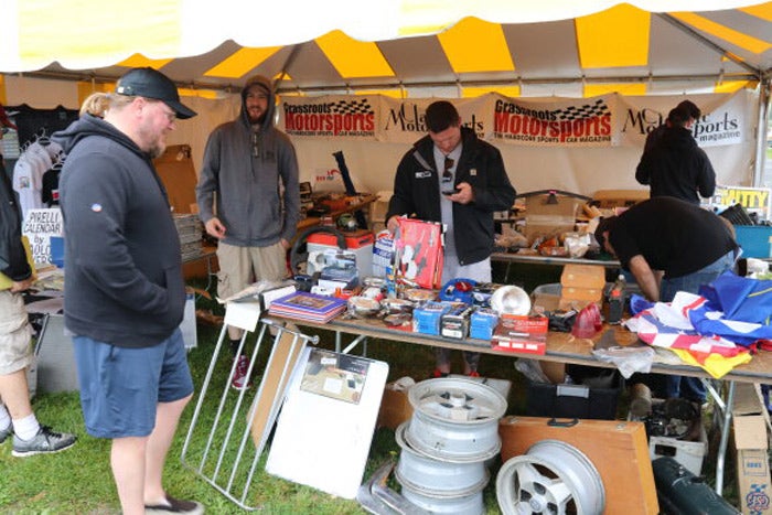 import-flea-market.jpg